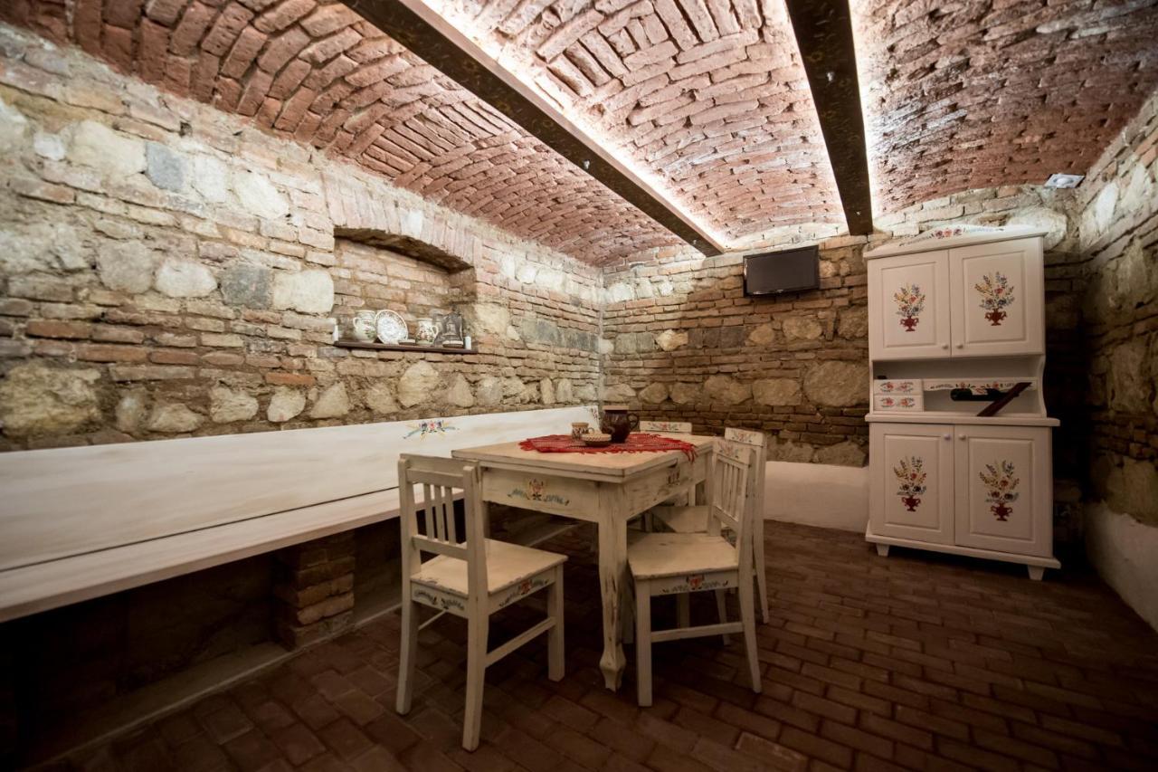 Vila Nicopole Art & Wine Μπρασόβ Εξωτερικό φωτογραφία